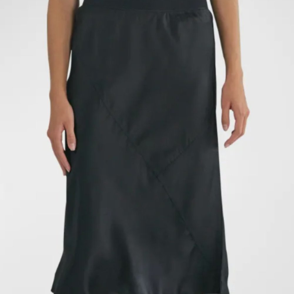 ATM Silk Charmeuse Pull-On Skirt - Black NWOT Small